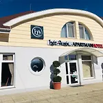Het Vezer 3* Komárom