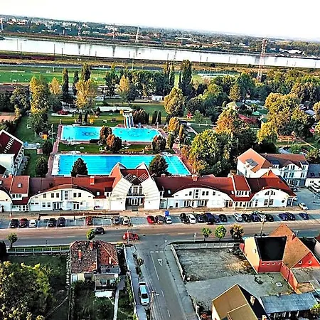 Hotel de apartamente Het Vezer 3*