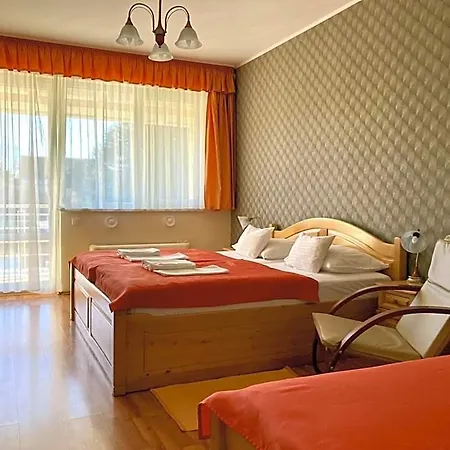 Hotel de apartamente Het Vezer