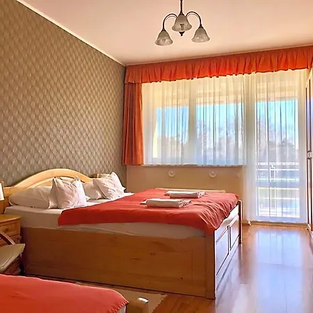 Apartahotel Hét Vezér 3*