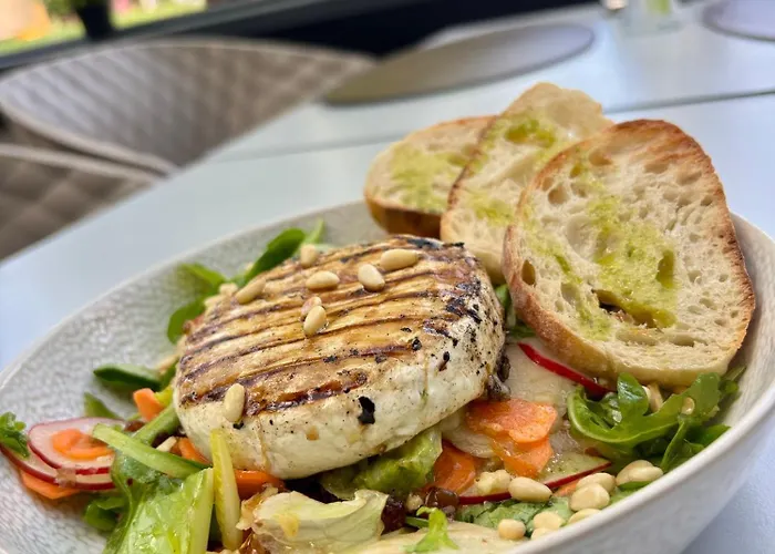 מלון דירות Het Vezer 3*